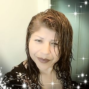 Meet your Posher, Paola